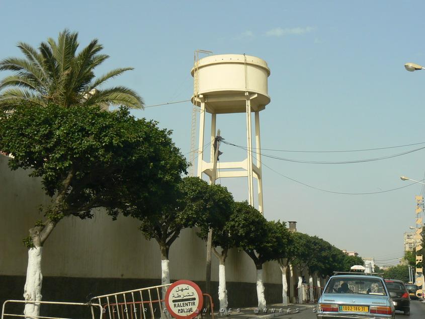 133 av de Tunis a gauche la maison des soeurs .jpg